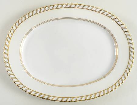 La Princesse (Cream Background) 12" Oval Serving Platter