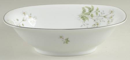 Loretta 9" Oval Vegetable Bowl