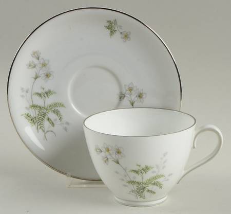 Loretta Flat Cup & Saucer Set