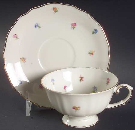 Louise Footed Cup & Saucer Set