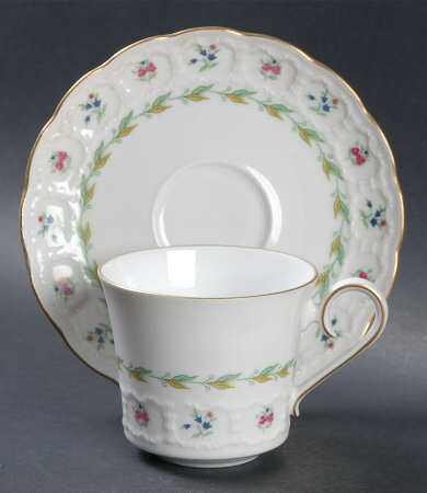Musette (Coupe Shape) Flat Cup & Saucer Set