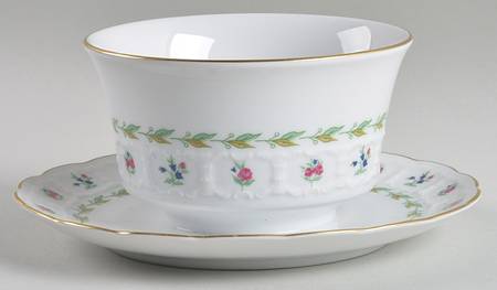 Musette (Coupe Shape) Gravy Boat with Attached Underplate