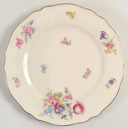 Norina Luncheon Plate