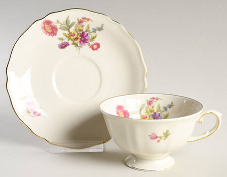 Norina Footed Cup & Saucer Set