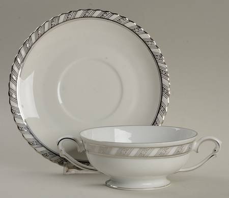 Palladina Footed Cream Soup Bowl & Saucer Set