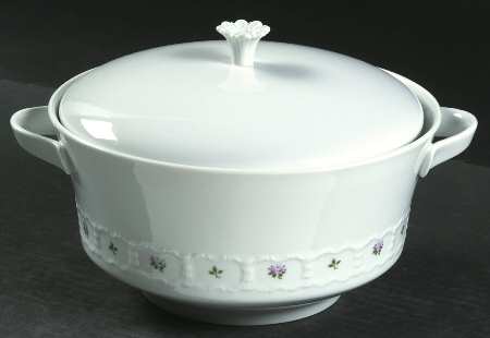 Pirouette Round Covered Vegetable