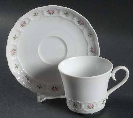 Pirouette Flat Demitasse Cup & Saucer Set