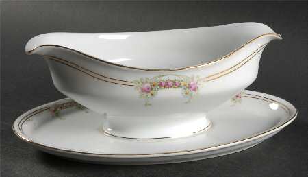 Princess Gravy Boat with Attached Underplate
