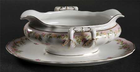 Rosalie Gravy Boat with Attached Underplate