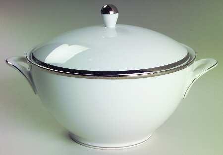 Silver Crown Round Covered Vegetable