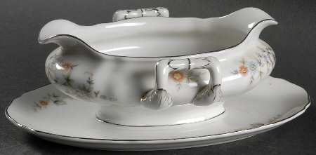Sinfonette Gravy Boat with Attached Underplate