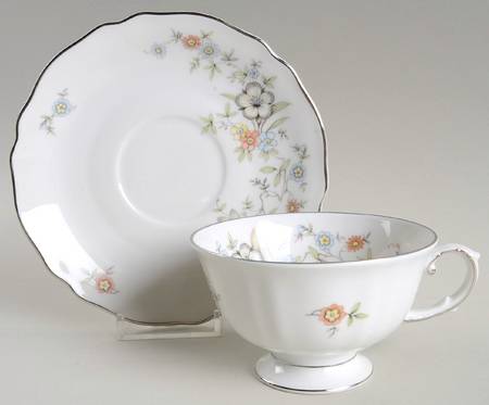Sinfonette Footed Cup & Saucer Set