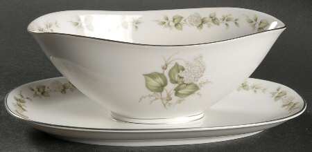 Summer Bloom Gravy Boat with Attached Underplate