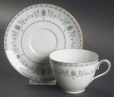 Toscana Flat Cup & Saucer Set