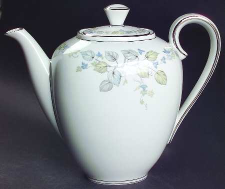 Vignette Coffee Pot & Lid