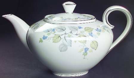 Vignette Teapot & Lid
