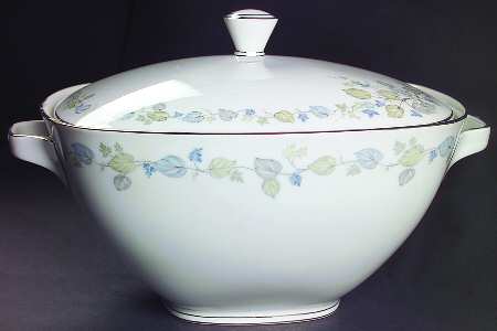 Vignette Tureen &  Lid