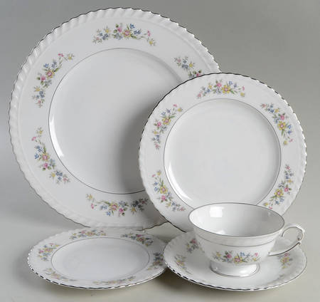 Woodfield 5 Piece Place Setting