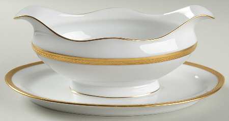 82579 Gravy Boat with Attached Underplate