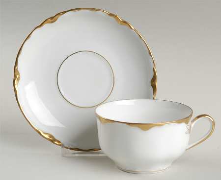 Aurora Flat Cup & Saucer Set