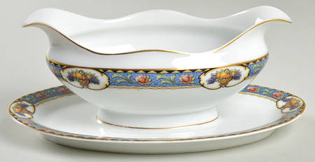 22547 Gravy Boat with Attached Underplate