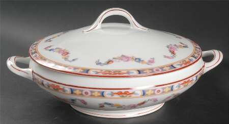 Standish Round Covered Vegetable