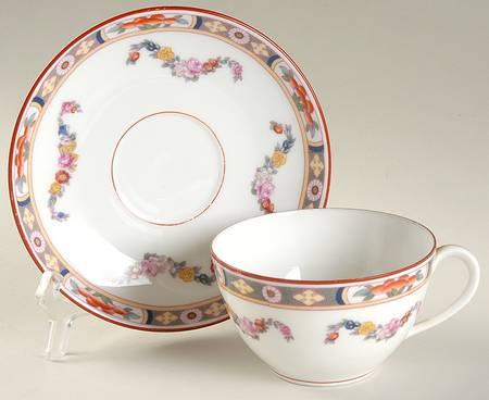 Standish Flat Cup & Saucer Set