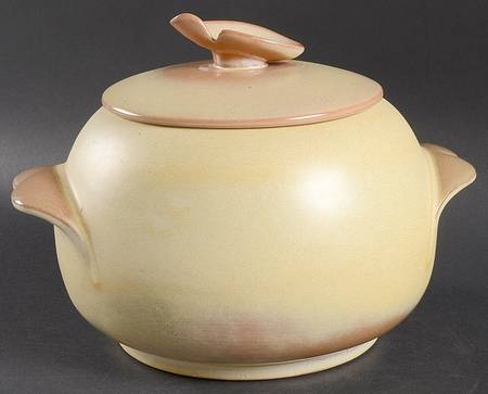 Lazy Bones (Desert Gold) 3 Quart Round Covered Casserole