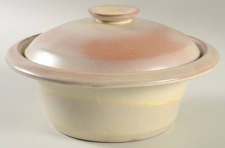 Lazy Bones (Desert Gold) 1 Qt Round Covered Casserole