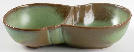 Lazy Bones Prairie Green 11" Oval Divided Vegetable Bowl