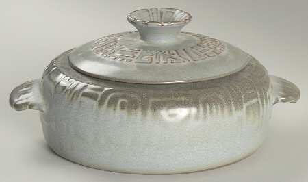 Mayan Aztec Woodland Moss 1.5 Qt Round Covered Casserole