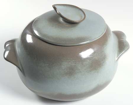 Plainsman Woodland Moss 3 Quart Round Covered Casserole