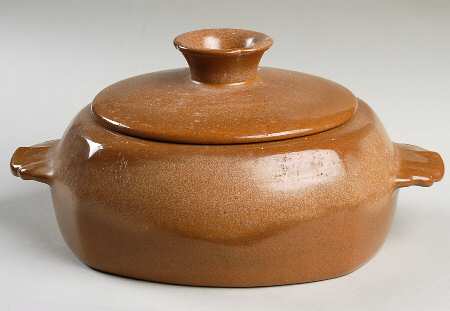 Plainsman Brown Bean Pot & Lid