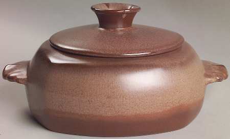 Plainsman Brown 1.5 Qt Round Covered Casserole by Frankoma