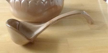 Plainsman Cinnamon Tureen & Lid w/Ladle