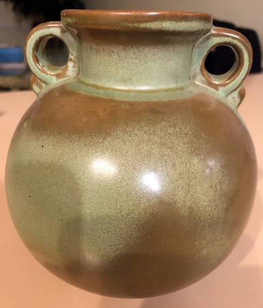 Plainsman Green 7" Handled Vase