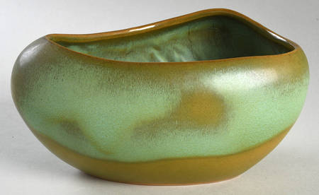 Plainsman Green 7" Oval Freeform Bowl