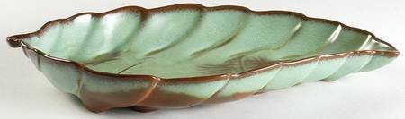Plainsman Green Large Leaf Dish