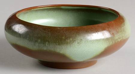 Plainsman Green Cupped Bowl