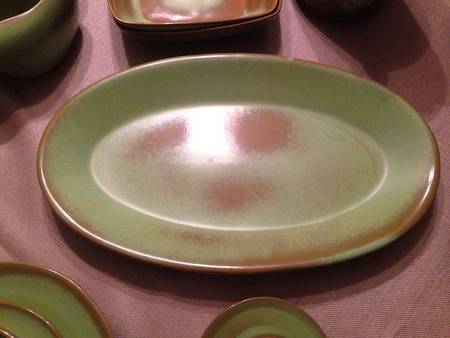Plainsman Green 19" Oval Serving Platter