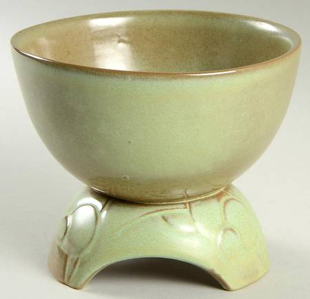 Plainsman Green Tripod Vase