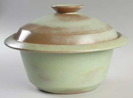 Plainsman Green 2.5 Qt Round Covered Casserole