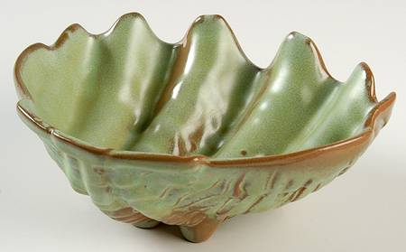 Plainsman Green 7" Shell Shaped Bowl