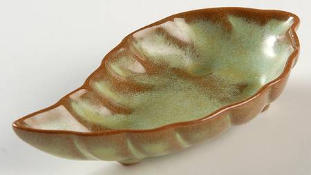 Plainsman Green Small Leaf Dish