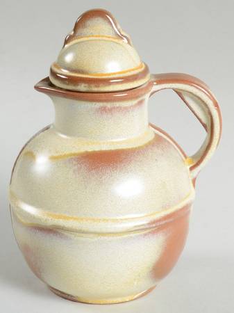 Plainsman Gold Guernsey Juice Pitcher with Lid