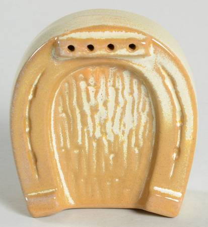 Plainsman Gold Pepper Shaker