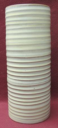 Plainsman Gold 10" Cylinder Vase