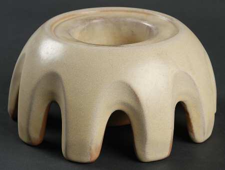 Plainsman Gold China Warmer Stand
