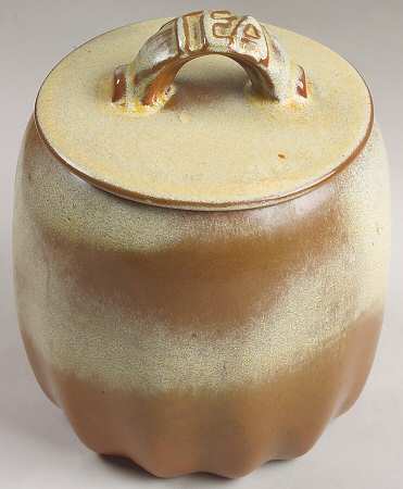 Plainsman Gold Tea Canister & Lid