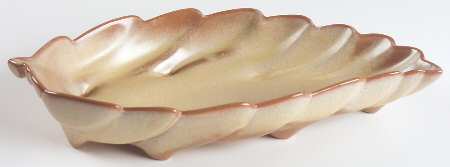 Plainsman Gold 12" Leaf Dish